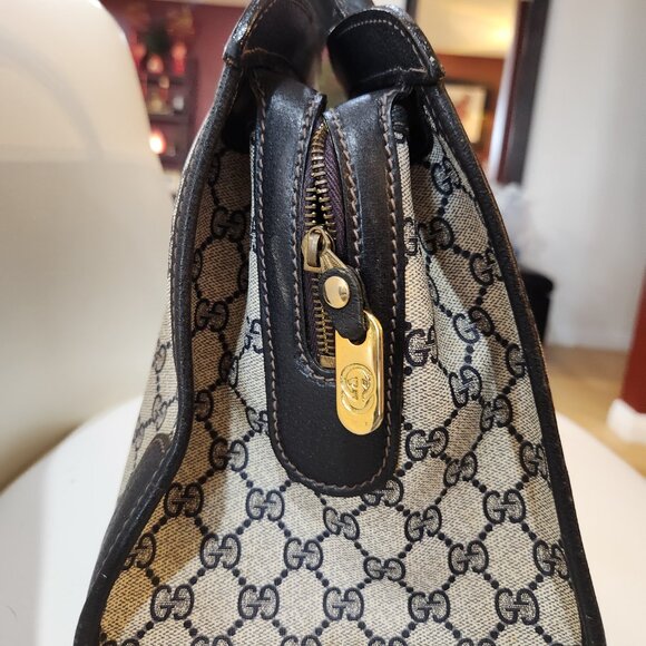 Gucci GG Plus Handbag - Picture 2 of 16